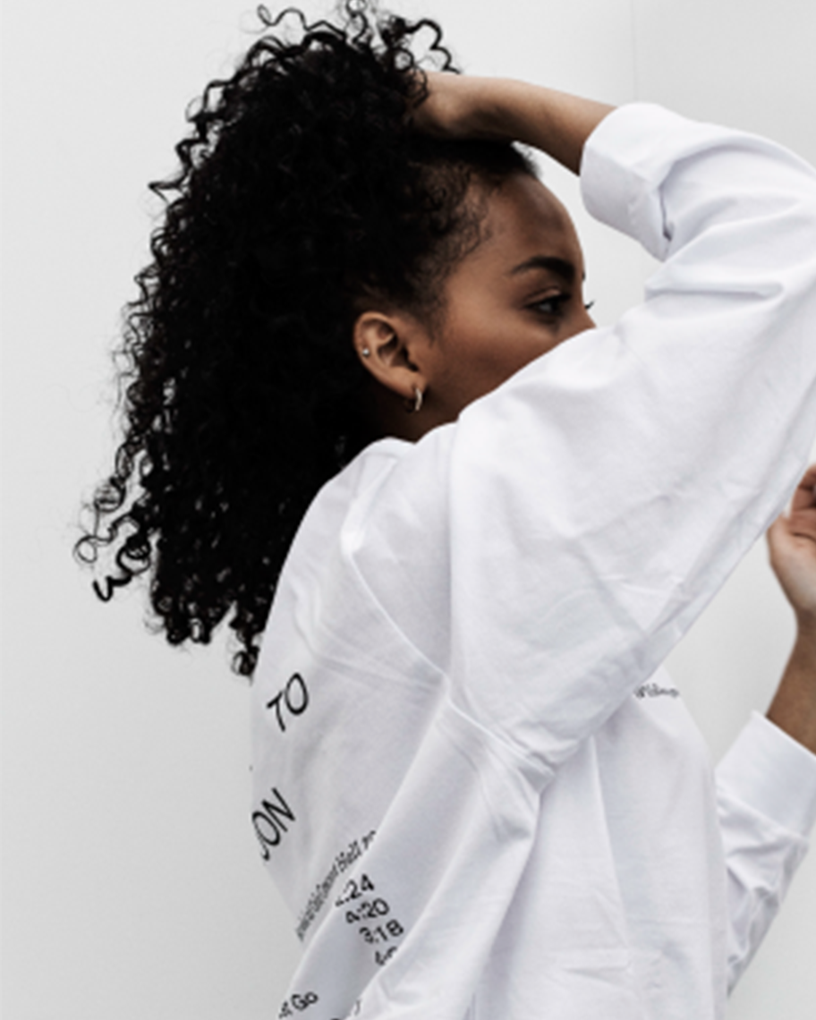 FAY WILDHAGEN HVIT LEAVE ME TO THE MOON LONGSLEEVE